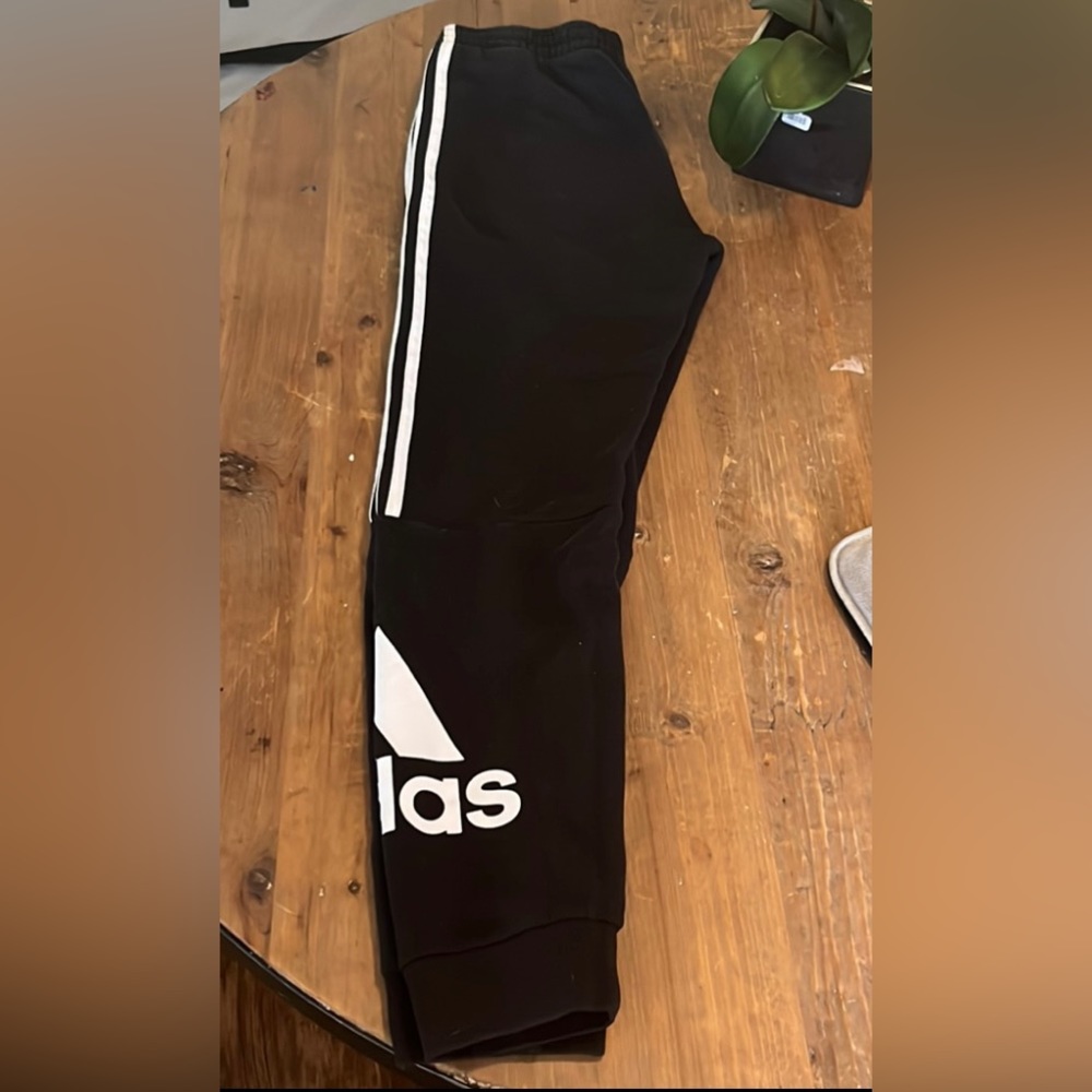 BOYS XL (18/20) ADIDAS SWEATPANTS